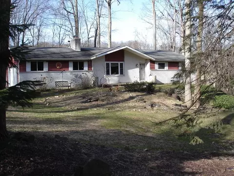 208 Turkey Hill Rd, Asbury, NJ 08802 photo 1