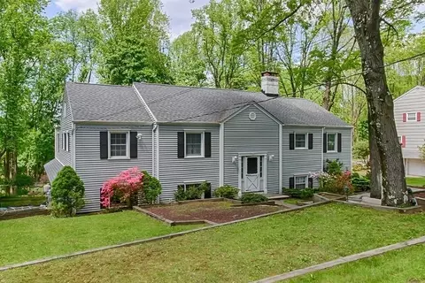 26 Rolling Hill Dr, Morristown, NJ 07960 photo 1