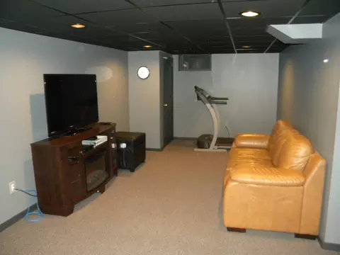 2 Alan Ct, Clark, NJ 07066 photo 6