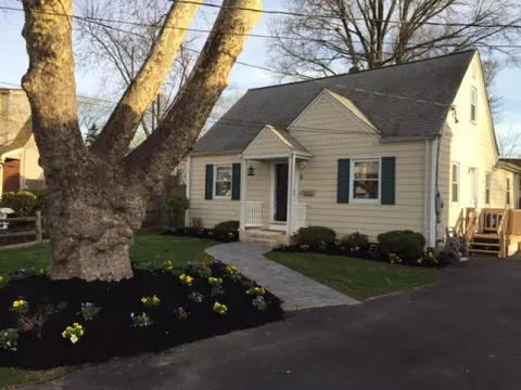 2 Alan Ct, Clark, NJ 07066 photo 1