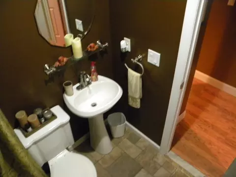 2 Alan Ct, Clark, NJ 07066 photo 12