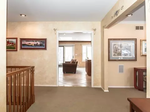 100 Lenape Ln, Berkeley Heights, NJ 07922 photo 2