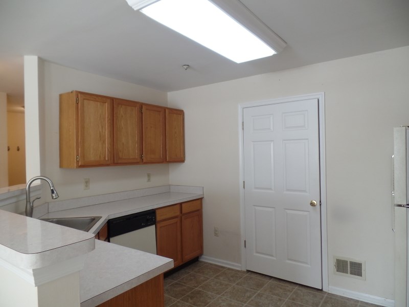 87 Potomac Dr, Basking Ridge, NJ 07920 photo 1