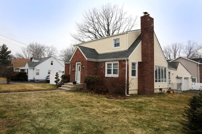 244 Midland Ave, River Edge, NJ 07661 photo 1