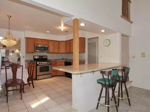 113 Plum Tree Ln, Union, NJ 07083 photo 10