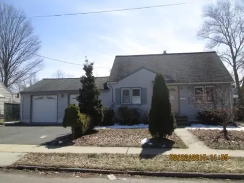 22 Putnam Ave, Edison, NJ 08817 photo 1
