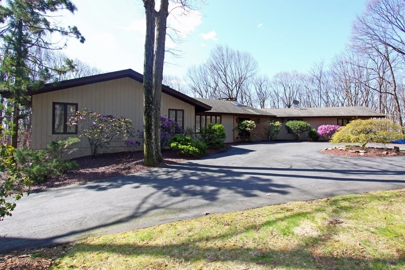 18 Horizon Dr, Mendham, NJ 07945 photo 1