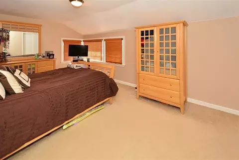 63 Dora Ave, Waldwick, NJ 07463 photo 16