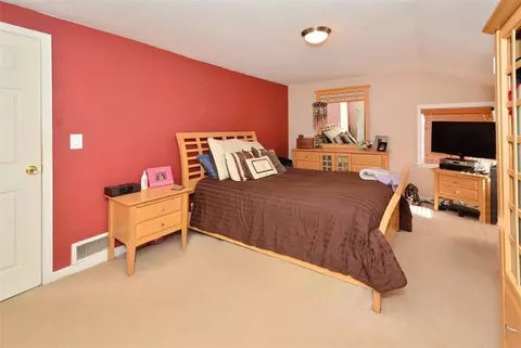 63 Dora Ave, Waldwick, NJ 07463 photo 15