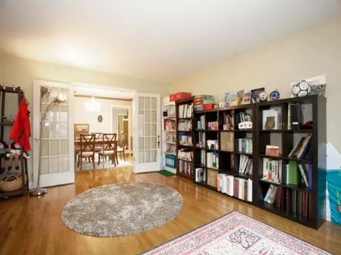 195 Mayfair Rd, Paramus, NJ 07652 photo 2