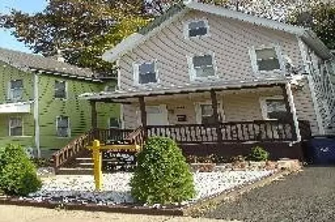 533 W 4th St, Plainfield, NJ 07060 photo 1