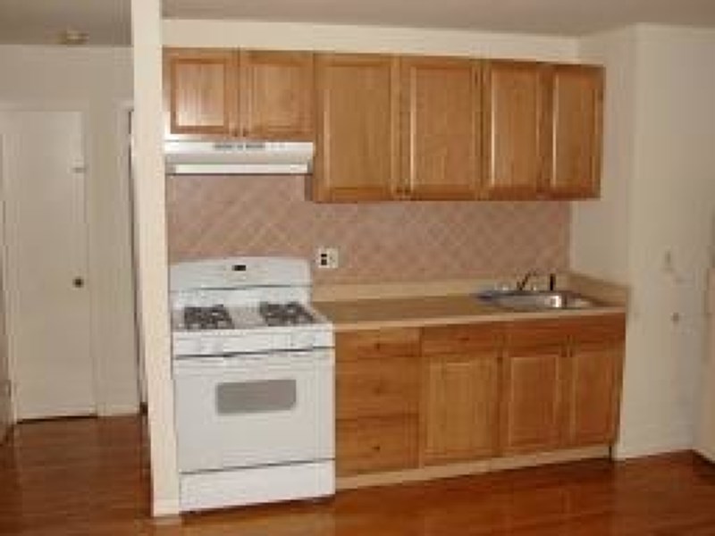 166 Sedore Ave, Fairview, NJ 07022 photo 1