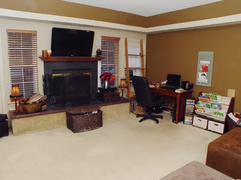 351 Cotswold Pl, Somerset, NJ 08873 photo 2