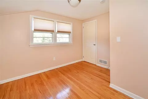 12 Macgregor Ct, Waldwick, NJ 07463 photo 17