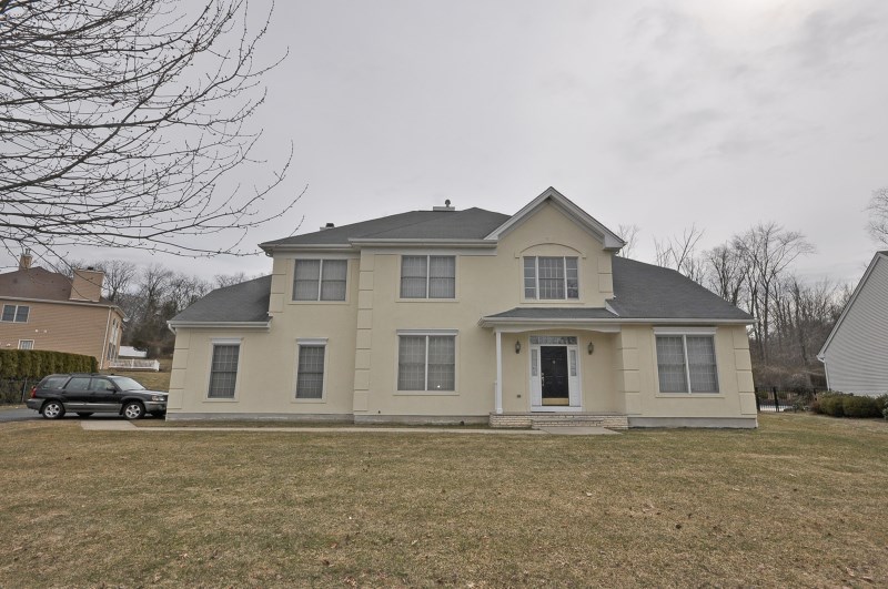 34 Almadera Dr, Wayne, NJ 07470 photo 1