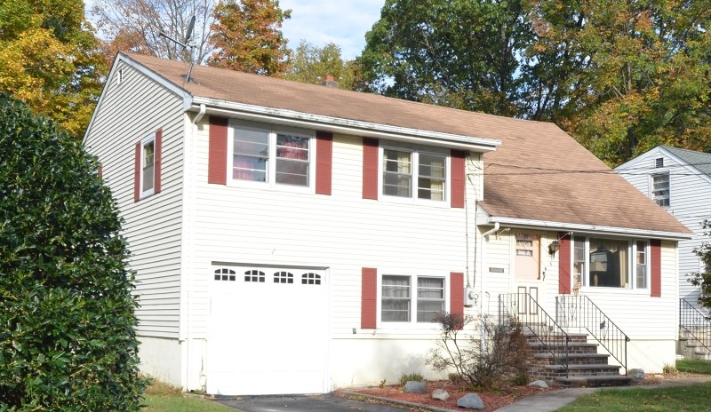6 Van Ct, Waldwick, NJ 07463 photo 1