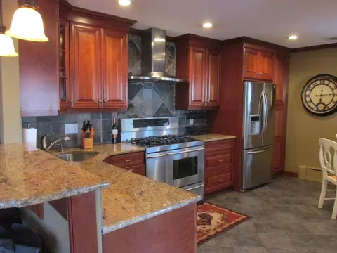 85 Player Ave, Edison, NJ 08817 photo 2