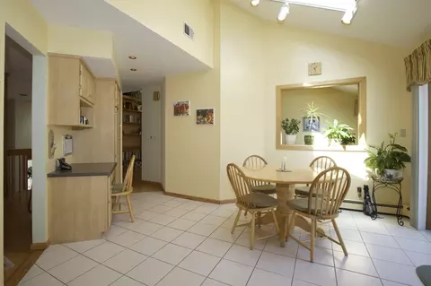 668 Pascack Rd, Paramus, NJ 07652 photo 6