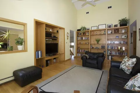 668 Pascack Rd, Paramus, NJ 07652 photo 8