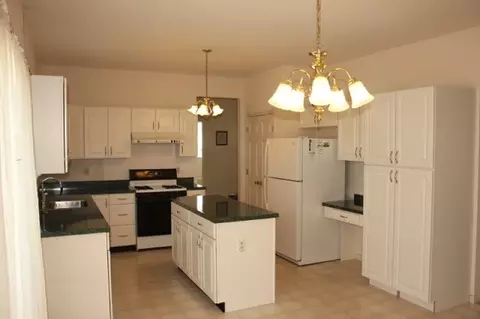 9 Gunther Loop, Somerset, NJ 08873 photo 5