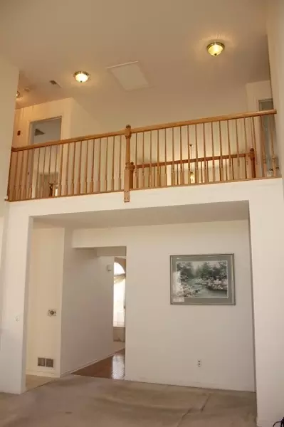 9 Gunther Loop, Somerset, NJ 08873 photo 7