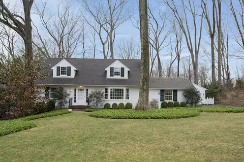 19 Spring Brook Rd, Morristown, NJ 07960 photo 1