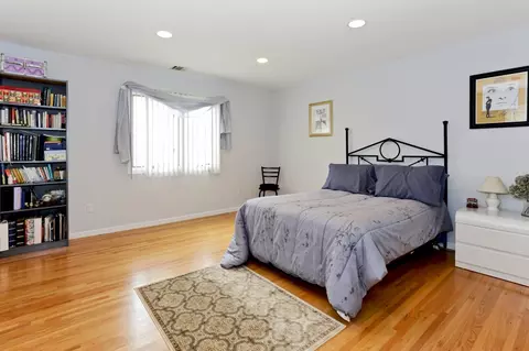 175 E Springbrook Dr, Gillette, NJ 07933 photo 14