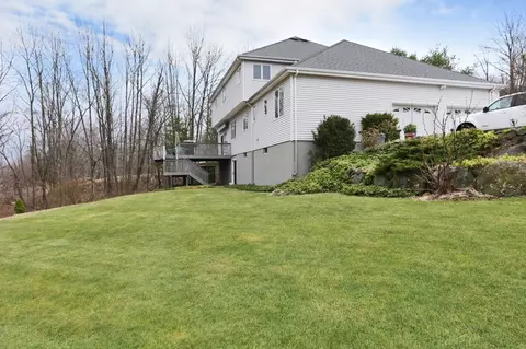 175 E Springbrook Dr, Gillette, NJ 07933 photo 20
