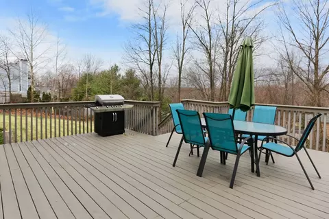 175 E Springbrook Dr, Gillette, NJ 07933 photo 9