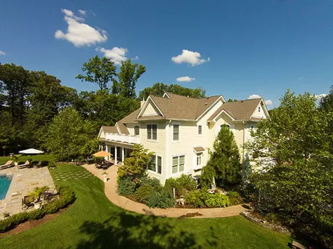 9 Glencarl Rd, Upper Saddle River, NJ 07458 photo 1