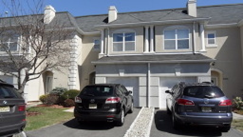 8410 Brittany Dr, Wayne, NJ 07470 photo 1