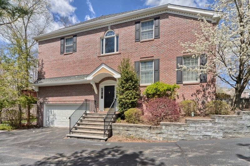 19 Spring Hill Cir, Wayne, NJ 07470 photo 1