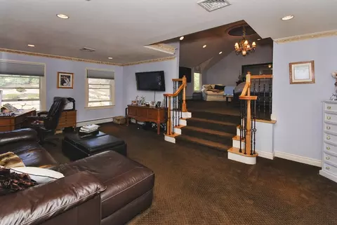 20 Shadow Rd, Upper Saddle River, NJ 07458 photo 11