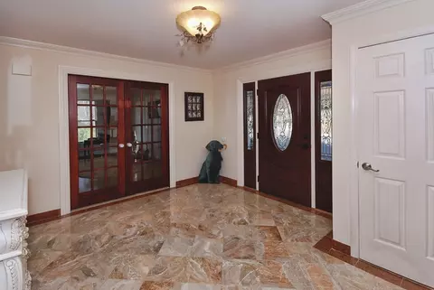 20 Shadow Rd, Upper Saddle River, NJ 07458 photo 2