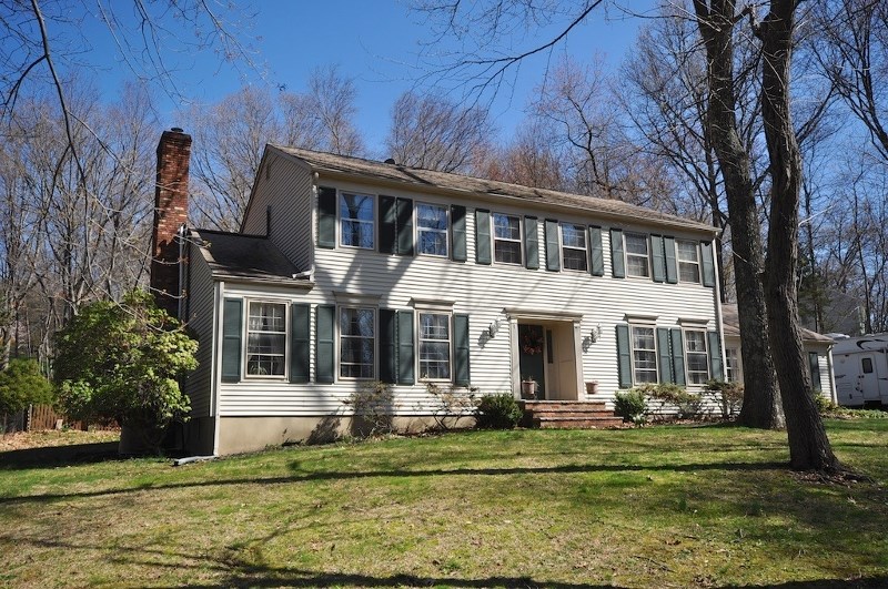 418 Dervin Ln, Glen Gardner, NJ 08826 photo 1