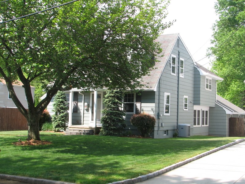 30 Benjamin St, Clark, NJ 07066 photo 1