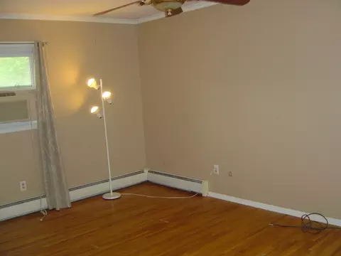 69 Greenbrook Rd, Middlesex, NJ 08846 photo 9