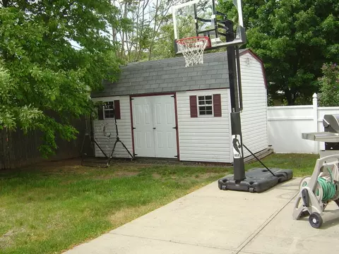 69 Greenbrook Rd, Middlesex, NJ 08846 photo 16