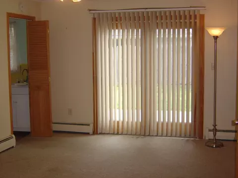69 Greenbrook Rd, Middlesex, NJ 08846 photo 2