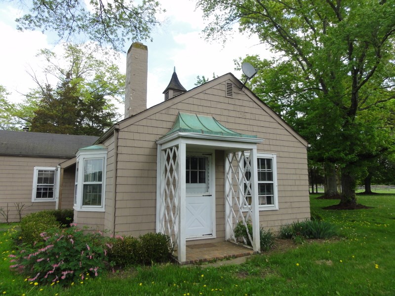 1575 River Rd, Bedminster, NJ 07921 photo 1