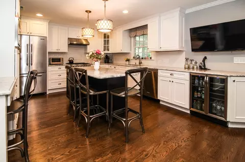 2 Gilbert Pl, Millburn, NJ 07041 photo 3