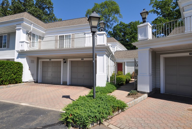 105 Riveredge Dr, Chatham, NJ 07928 photo 1
