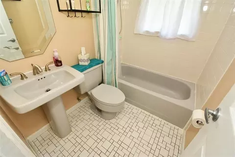 96 E Prospect St, Waldwick, NJ 07463 photo 18