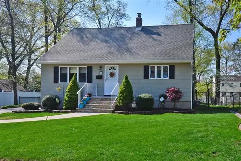 96 E Prospect St, Waldwick, NJ 07463 photo 1