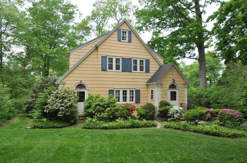 75 Pine Grove Ave, Summit, NJ 07901 photo 1