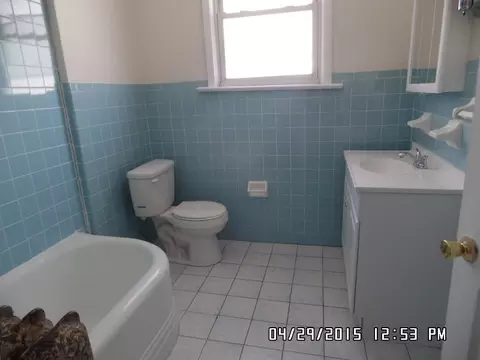 435 E 3rd Ave, Roselle, NJ 07203 photo 17