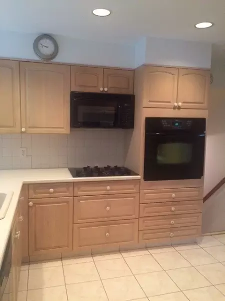 61 Kossuth Pl, Wayne, NJ 07470 photo 4