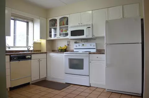 300 Park St 4d, Hackensack, NJ 07601 photo 2