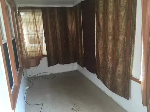 314 E 4th Ave, Roselle, NJ 07203 photo 2