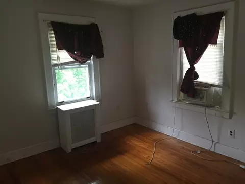 314 E 4th Ave, Roselle, NJ 07203 photo 9